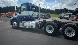 ข้อเสนอที่ดีที่สุด ปี 2018 รถบรรทุก 579 ดี แค็บ 455 แรงม้า DIY อุตสาหกรรม OEM ODM รับประกัน 3 ปี ฝรั่งเศส รองรับการปรับแต่ง - Product Image 3