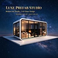 Cabane moderne Apple de 13 m², maison préfabriquée modulaire avec cuisine et salle de bain pour usage hôtelier