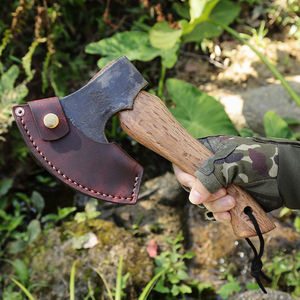 Hache à dos plat en acier forgé - Outil de qualité supérieure de qualité industrielle pour l'utilisation en atelier de menuiserie - Product Image 5