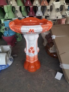 Juego de lavabo redondo y pedestal de Vitrosa Sterling grande multicolor-Artículos sanitarios de cerámica para uso doméstico en Irak y Tanzania - Product Image 2