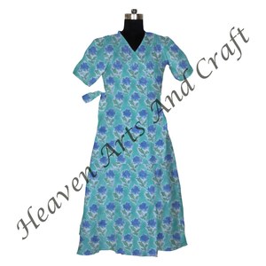 Kimono en coton imprimé en bloc, peignoirs indiens, robes de chambre de plage, cadeaux de demoiselle d'honneur, impression à la main pour femmes - Product Image 1