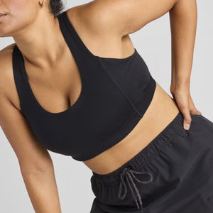 Directo del fabricante Sujetador deportivo simple con características transpirables Sujetador de yoga fácil de usar personalizable - Product Image 6