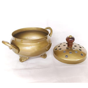 Meilleur design de bonne qualité Brûleur d'encens de forme ronde à revêtement d'or de taille personnalisée avec poignée latérale Produit unique Utilisation à domicile - Product Image 1