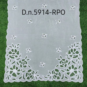 Kora coton dupatta travail découpé 2.50 MTR aplic travail broderie - Product Image 1