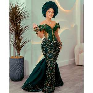Vestido de Noche de Satén Royal George Hecho a Mano con Estampado Floral Esmeralda, Adornos de Cristal Dorado y Lentejuelas, Estilo Imperio - Product Image 4
