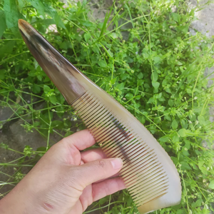 Peine de Cuerno de Búfalo para Extensiones de Cabello, Ecológico, Calidad de Salón, Moderno, Tamaño y Diseño Personalizables, Artesanía Saniya - Product Image 6