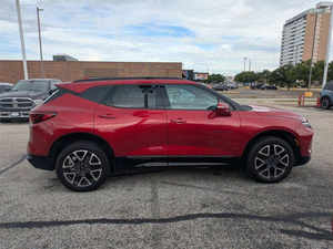 Blazer RS 2023 d'occasion, construit pour satisfaire les exigences - Product Image 3