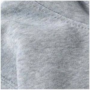 Pull à capuche gris chiné personnalisé pour hommes avec poche kangourou Fournisseur de vêtements de sport en tissu polaire et coton Service OEM ODM - Product Image 2