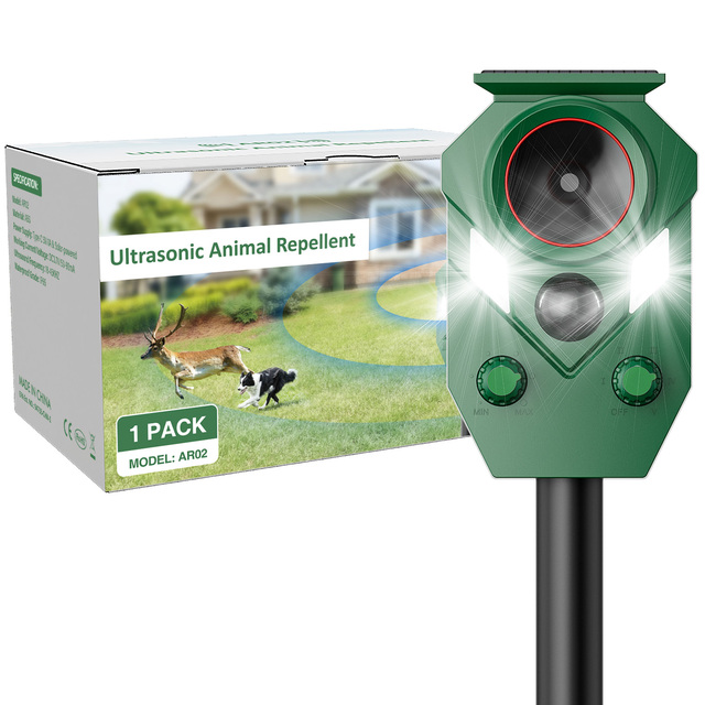 2025 New Ultrasonic Solar Animal Repeller with Motion Sensor IP65 for Outdoor Yard Dog Cat Deer Ultrasonic Animal Repeller