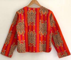 Hermosa Chaqueta corta acolchada Reversible hecha a mano para mujer 100% algodón nuevo estilo naranja Tigre estampado Casual invierno prendas de vestir exteriores - Product Image 5