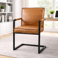 Chaise de bureau exécutive en cuir avec dossier haut rembourré, base pivotante lisse, design moderne pour une utilisation confortable au bureau et devant un ordinateur