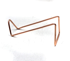 Soporte de botella de agua de diseño hecho a mano, soporte de botellas de vino elegante de Color oro rosa hecho a mano en venta al por mayor - Product Image 2