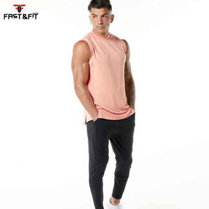 2025 nouveau Style imprimé Gym entraînement sans manches meilleure conception personnalisée hommes débardeur fabriqué au Pakistan - Product Image 4