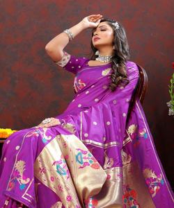 Magnifique Saree de mariée en soie pour mariage avec un superbe travail lourd et un look exclusif pour les femmes. - Product Image 6