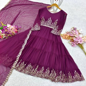 Dernière Designer Faux Georgtte Broderie Séquence Travail Anarkali Robe Par Fab Zone - Product Image 5
