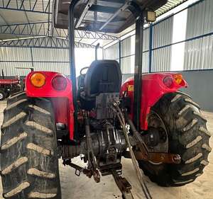Tractor Agrícola Massey Ferguson 4275 Rojo 4WD con Transmisión por Engranajes, Motor de 42HP para Alta Productividad, con Método de Pago a Elección - Product Image 5
