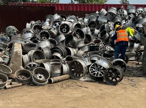 Best Aluminum Wheel Hub <b>Scrap</b> Alloy Wheel Recycling Material with 99.90% Al Content for <b>Metal</b> <b>Scrap</b> Processing - Product Image 2