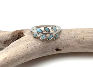 Bague en argent sterling 925 faite à la main avec pierre précieuse Larimar 3X5mm Forme de feuille Sertie de pierres précieuses Vintage Bijoux de fête de mariage Cadeau - Product Image 2