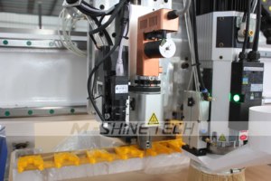 Máquina Router CNC ATC Automática 4x8 para Corte y Ensamblaje <span class=keywords><strong>de</strong></span> Puertas <span class=keywords><strong>de</strong></span> Gabinetes <span class=keywords><strong>de</strong></span> MDF con Magazín <span class=keywords><strong>de</strong></span> 8 Herramientas, Fábrica Jinan China - Product Image 4