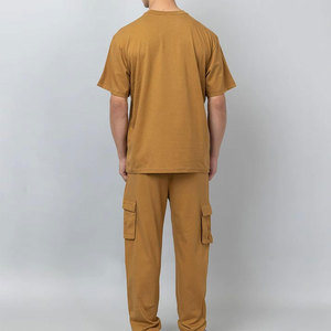 Último diseño ropa casual hombres pantalones cortos manga Color sólido transpirable camisetas y pantalones conjunto para la venta - Product Image 2