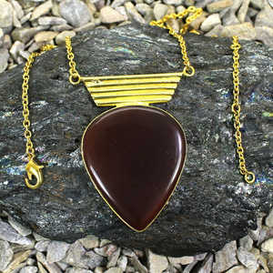 Collar en capas de piedras preciosas de ónix rojo al por mayor accesorio de moda chapado en oro - Product Image 3