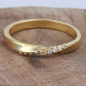 Vente en gros de bagues de luxe en argent 925 de style classique avec placage en or jaune pour les mariages et les fêtes - Product Image 1