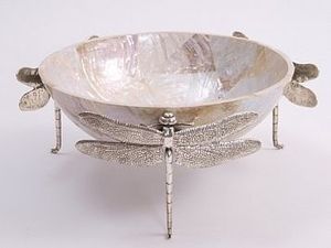 Silver 2026 Contemporary Metal Chocolate Bowl With Minimalist Design For Stylish <b>Treat</b> Presentation In Modern Homes - Product Image 3