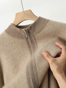 Top Trending 100% Trajes de sudor de algodón orgánico Diseño de cremallera Conjunto de 2 piezas Transpirable Elegante Nuevos chándales casuales personalizados - Product Image 6