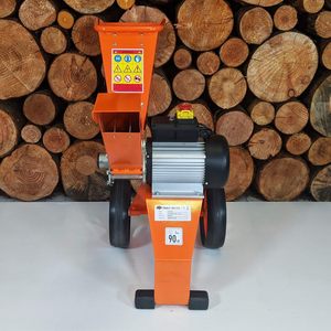 High Capacity Diesel Engine <b>Wood</b> Chipper with Digital Control for Forestry Biomass Recycling and <b>Wood</b> Waste Processing - Product Image 1