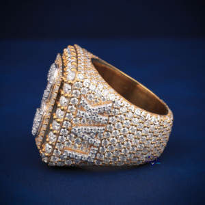 Bague de fiançailles Hip Hop personnalisée personnalisée en argent sterling 925 avec diamant Moissanite taille ronde pour hommes - Product Image 5