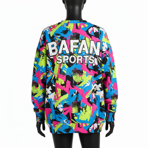 Sweat-shirt pour femmes en tissu polaire brossé 320GSM, design graphique multicolore, impression d'un logo personnalisé, sweat-shirts respirants pour femmes - Product Image 2