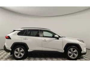 2019 T0Y00TAA RV4 SUV Petrol Auto matic Leather Seats <b>Panoramic</b> Sunroof Turbo Engine LED Headlights R18 Tires Euro VI 5 Seats - Product Image 6