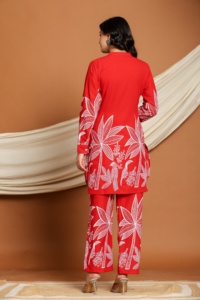 ชุดเสื้อผ้าสองชิ้นลำลองพิมพ์ลายดอกไม้สีแดงของผู้หญิงผ้าแคนวาสแบบมีกระดุมตกแต่งเสื้อผ้าวันหยุดสไตล์ตะวันตก-ขายส่ง - Product Image 3