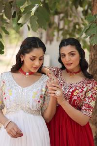 Vêtements de luxe les plus vendus robe de mariée pour femmes robe de soirée robe élégante du fournisseur indien au prix de gros - Product Image 6