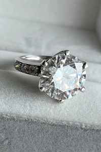 Anillo de Diseño Único para Mujer con Moissanita, Corte Redondo de 2.00CT, Anillo Solitario con Halo, Plata de Ley 925 con Baño de Oro, Regalo para el Día de la Mujer - Product Image 3