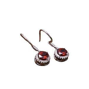 Pendientes largos de plata de ley 2,3 Con gema Natural granate, pendientes colgantes de 92,5 gramos con gema roja de 1,1 pulgadas, joyería chapada en plata - Product Image 1