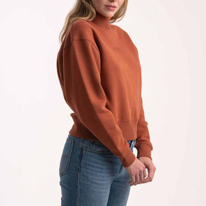 Pull pour femme Matériau confortable et durable Idéal pour les activités de plein air Vêtements décontractés ou tous les jours Style d'hiver Essentials - Product Image 1