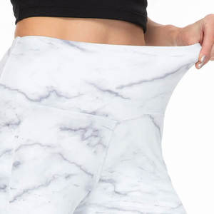 Meilleur modèle Legging pour femmes Taille moyenne personnalisable Spandex/Polyester Vêtements de sport pleine longueur Bas prix Fabriqué au Pakistan - Product Image 4