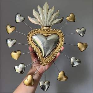 Decoración de Pared Vintage de Metal con Sagrado Corazón Ex-Voto, Corazón Ardiente con Rayos de Sol Plateados, Adorno Religioso Católico para Altar - Product Image 5