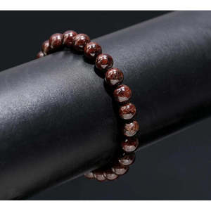 Bracelet de perles de grenat rondes et lisses de 8 mm, 7 pouces, en forme de boule, pour la guérison spirituelle, avec améthyste comme pierre principale, idéal pour un cadeau - Product Image 2