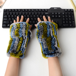 Guantes sin Dedos de Poliéster Tejido para Mujer, Guantes Cálidos y Suaves para Invierno, Mitones Elásticos para Mujer, para Pesca y Deportes al Aire Libre - Product Image 4