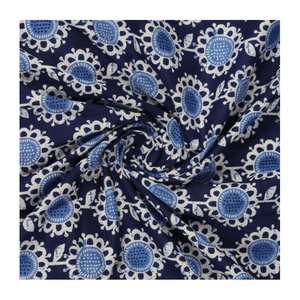 Haute qualité imprimé coton Indigo fabricant à la main Indigo bleu femme en cours d'exécution Indigo bloc impression tissus en gros - Product Image 3