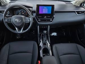 IMPRESIONANTE TOYOTA COROLLA CROSS XLE 2023 DE 4 CILINDROS CON TRANSMISIÓN AUTOMÁTICA - Product Image 3