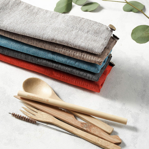 Ensemble de couverts en bambou portable | Couverts en bois réutilisables zéro déchet | Couteau, fourchette, cuillère, paille, brosse et pochette de rangement - Product Image 6