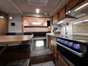 Meilleure vente - NOUVEAU Modèle moderne - Nouvelle caravane Nor-thern Lite 2026 Nor-thern Lite 9-6LEWB Prête à être expédiée, livraison porte-à-porte - Product Image 3