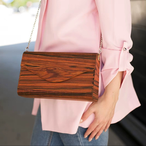 Cadenas para Bolsos de Mano de Madera Hechas a Mano, Cierre Magnético Ecológico, un Accesorio Único para Mujer, Valor Artístico y Sostenible - Product Image 1