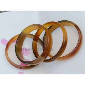 Brazaletes de cuerno de búfalo hechos a mano, brazalete duradero ligero pulido con diseño de amor elegante, perfecto para la moda y el uso diario - Product Image 1