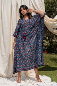 Elegante caftán de algodón con estampado rojo y azul para mujer, vestidos largos de playa de verano, método de tejido Midi suelto Maxi hasta el suelo - Product Image 3