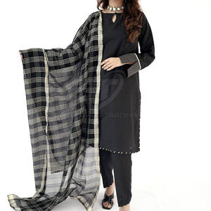 Tenue décontractée pakistanaise en 3 pièces, robe en coton/polyester, pantalon uni, chemise, dupatta imprimé - Product Image 1