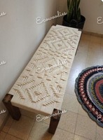 Banc ottoman élégant en osier avec dessus en macramé tricoté et incrustations en os, écologique, léger, gain de place, pour appartement, ferme, parc